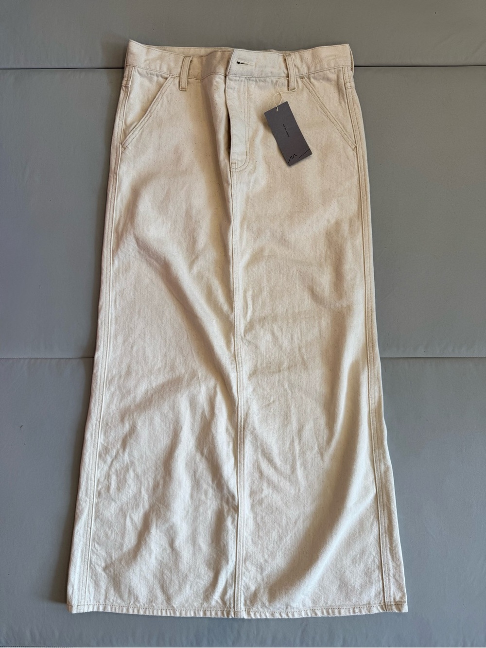 MOUSSY Denim Maxi Skirt in Ivory (Size 2)